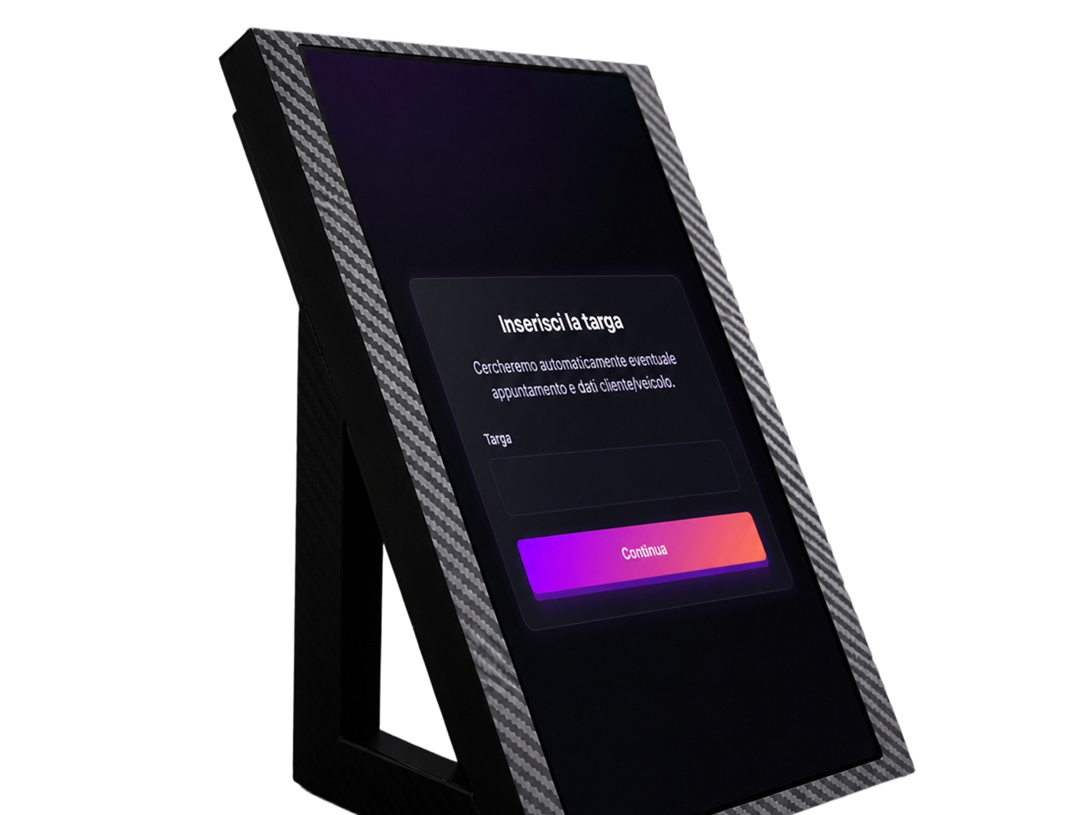 Totem di accettazione Ariaa con schermata di inserimento targa per ricerca automatica di appuntamento e dati cliente